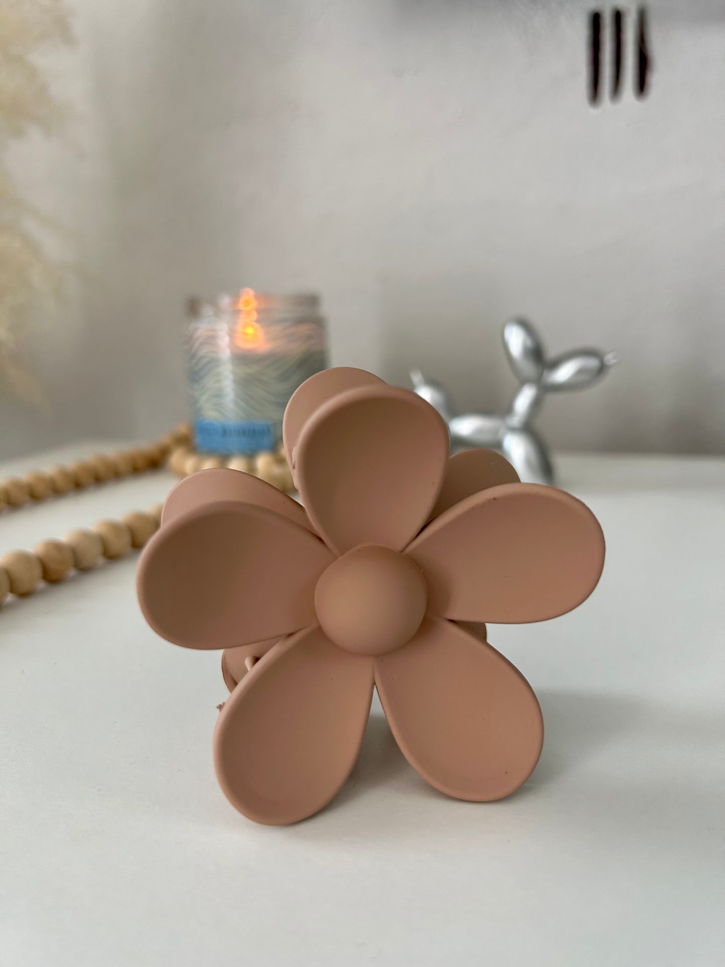 Neutral Flower Hair Clip