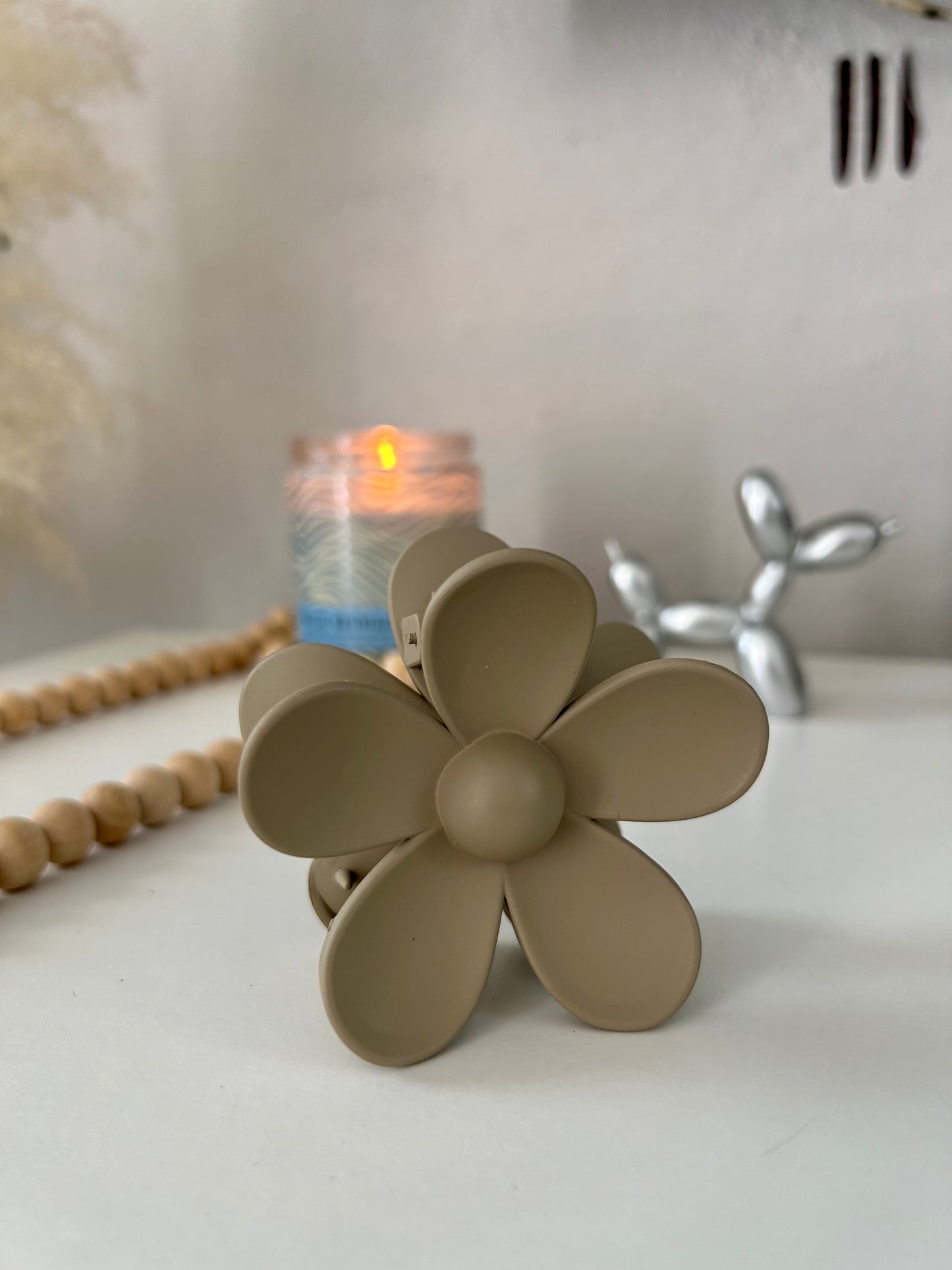 Neutral Flower Hair Clip