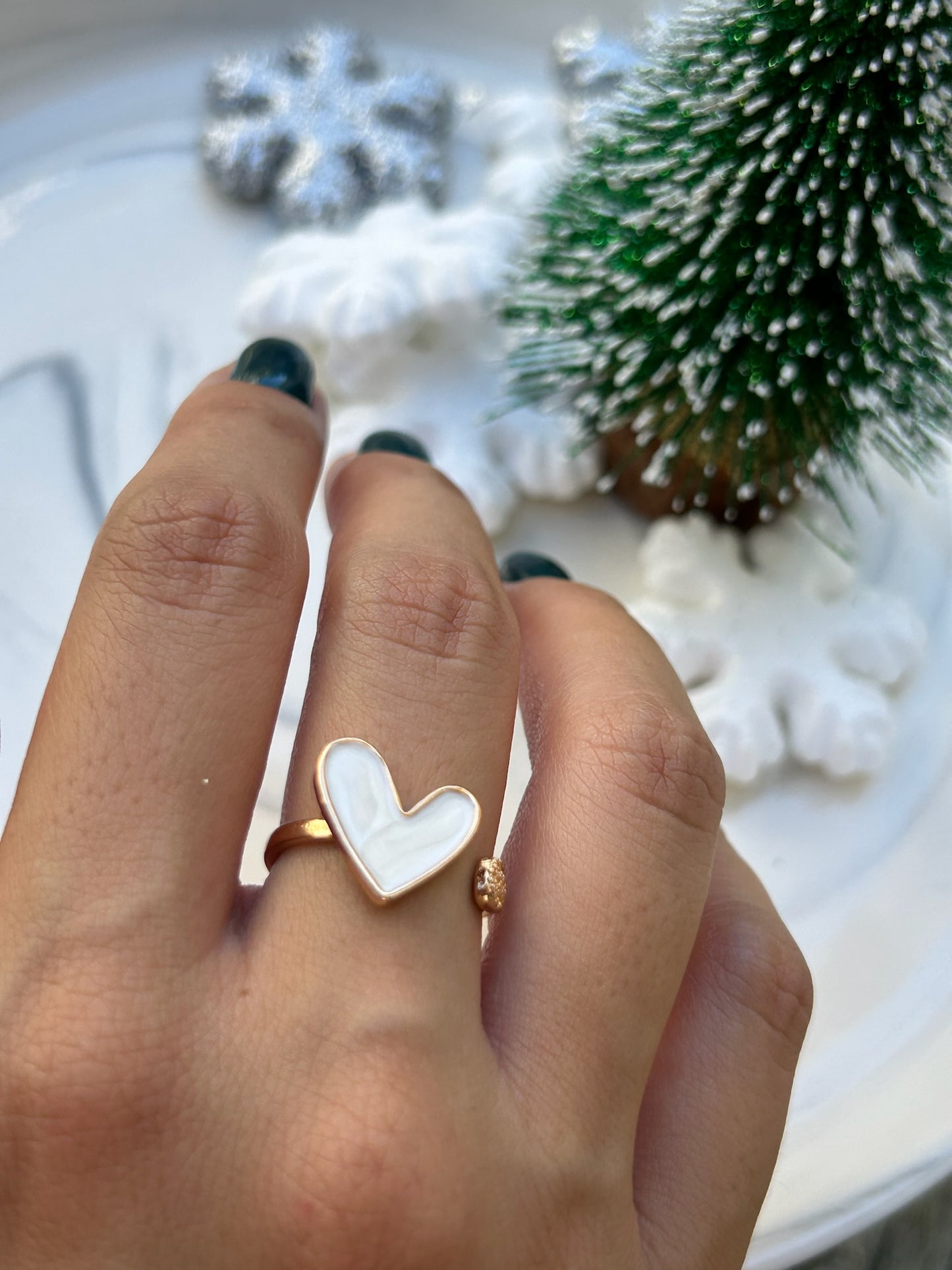 White Adjustable Heart Shape Ring