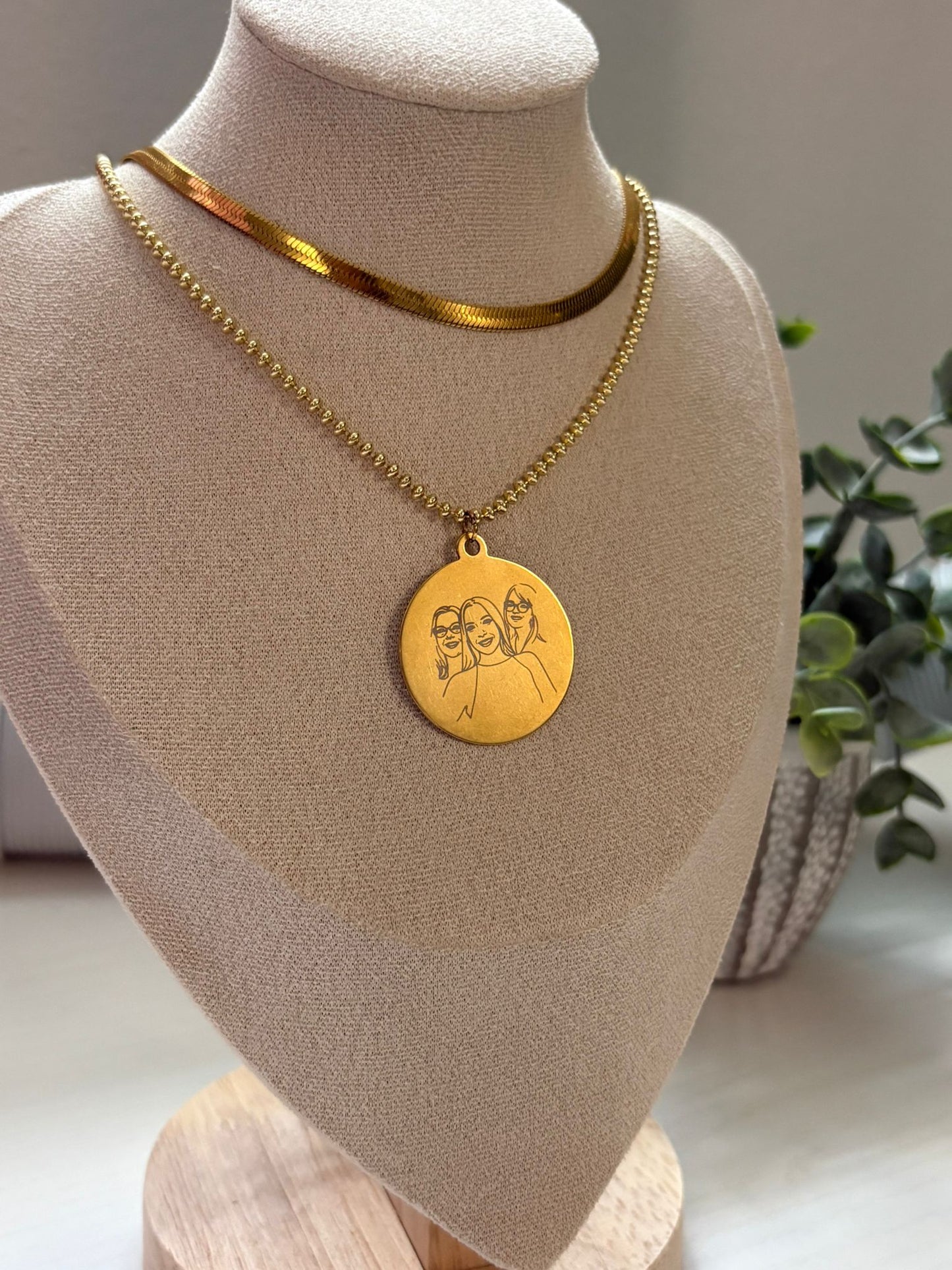 Collar: “Cerca de Mi Corazón.”