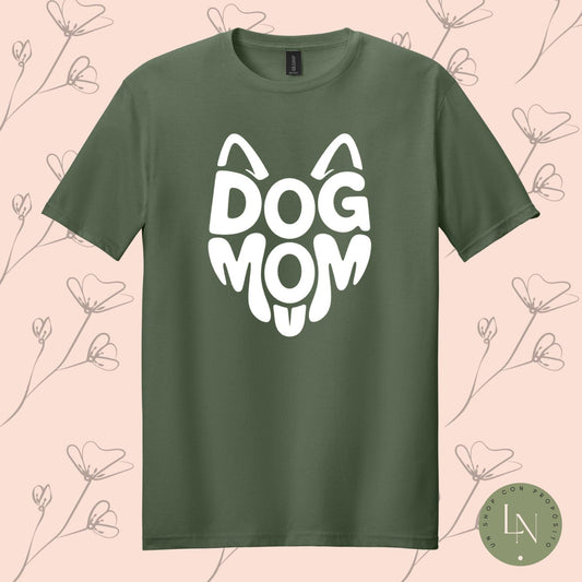 T-Shirt: “Dog Mom / Cat Mom."